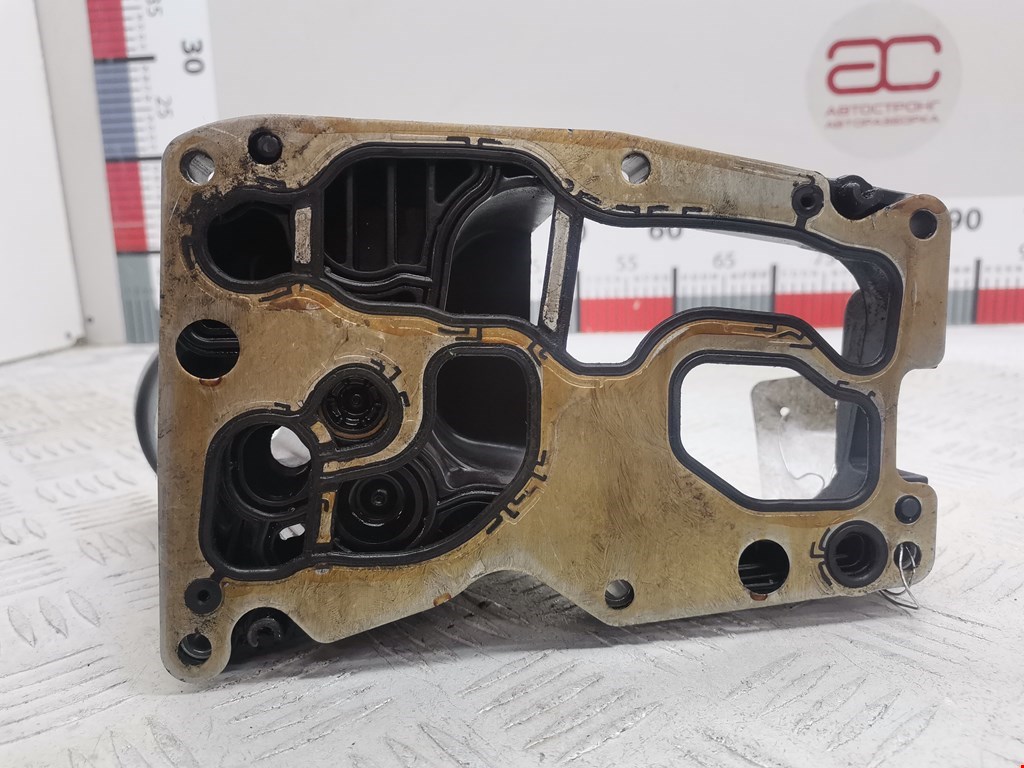 Корпус масляного фильтра BMW 3er F30/F31/F80 2011-2019