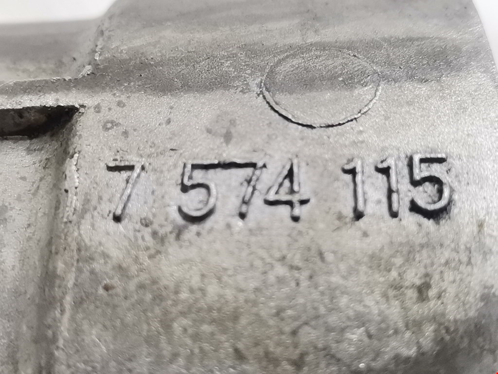 Корпус масляного фильтра BMW 5er 5 серия E60/E61 2003-2010