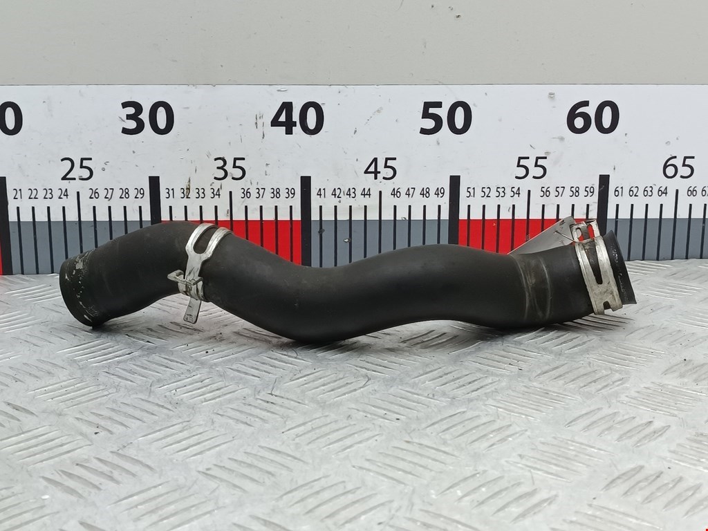 Патрубок системы охлаждения Peugeot 307 (2001-2008)