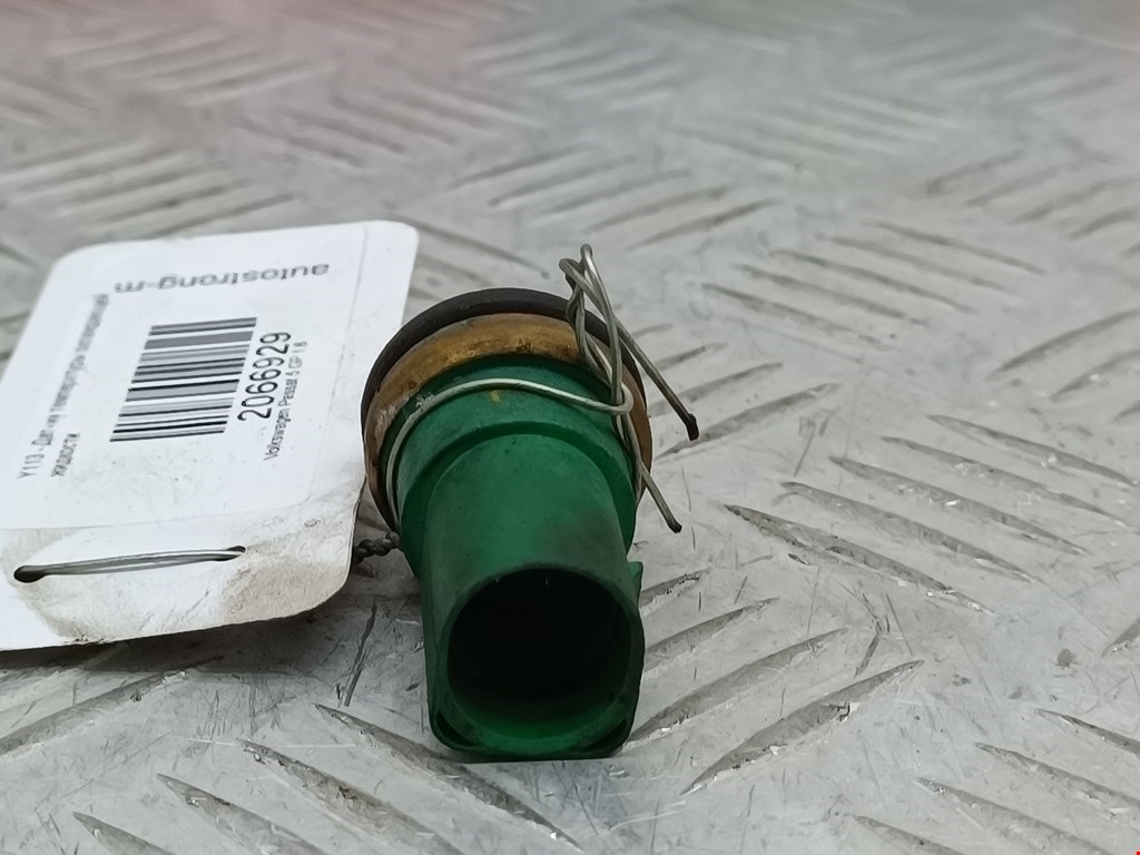 Датчик температуры (охлаждающей жидкости) VOLKSWAGEN Passat B5 1997-2005