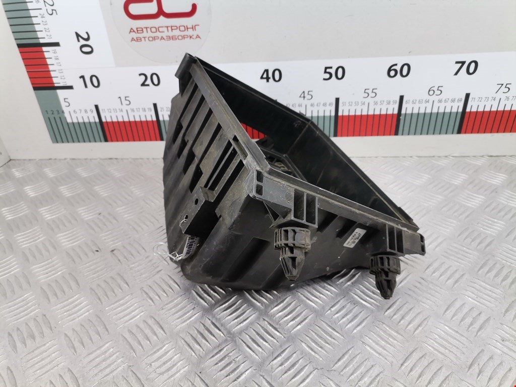 Корпус воздушного фильтра AUDI A4 B6 2001-2005