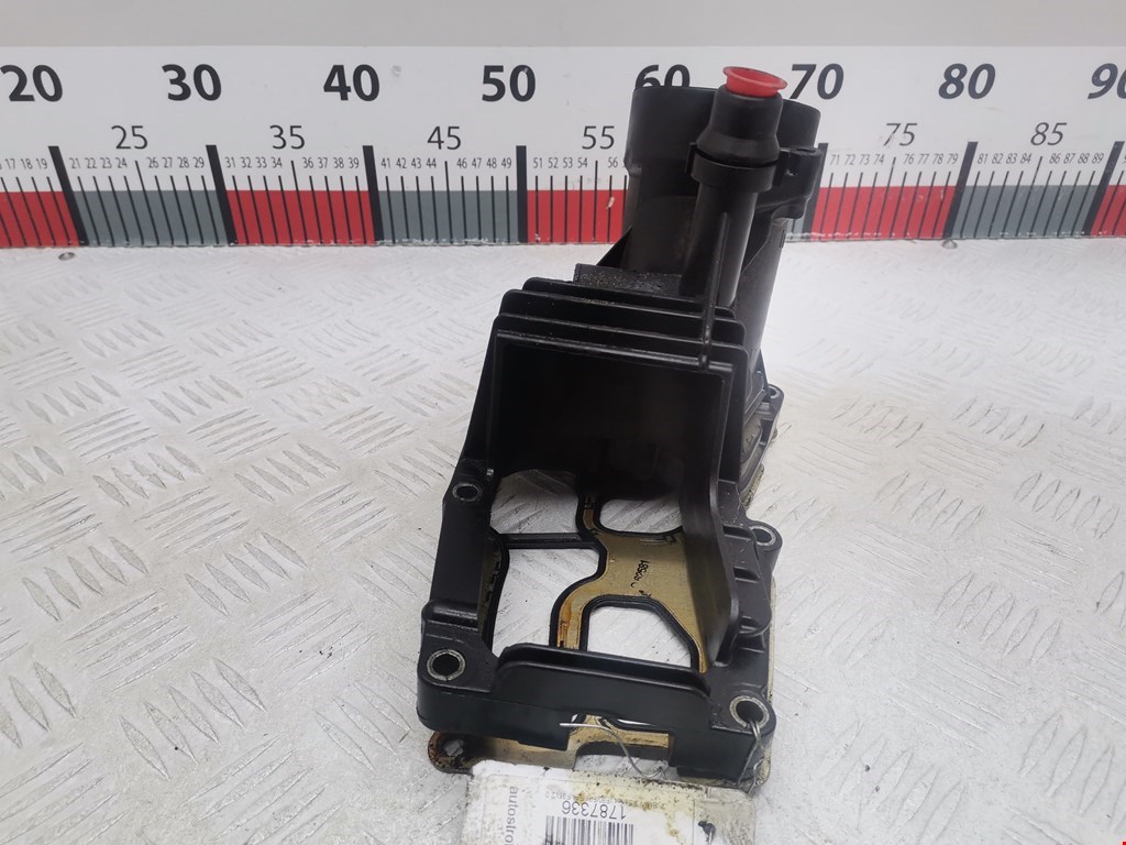 Корпус масляного фильтра BMW 3er F30/F31/F80 2011-2019