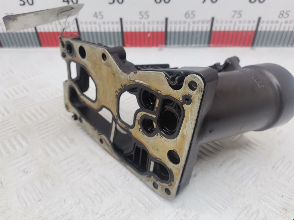 Корпус масляного фильтра BMW 3er F30/F31/F80 2011-2019