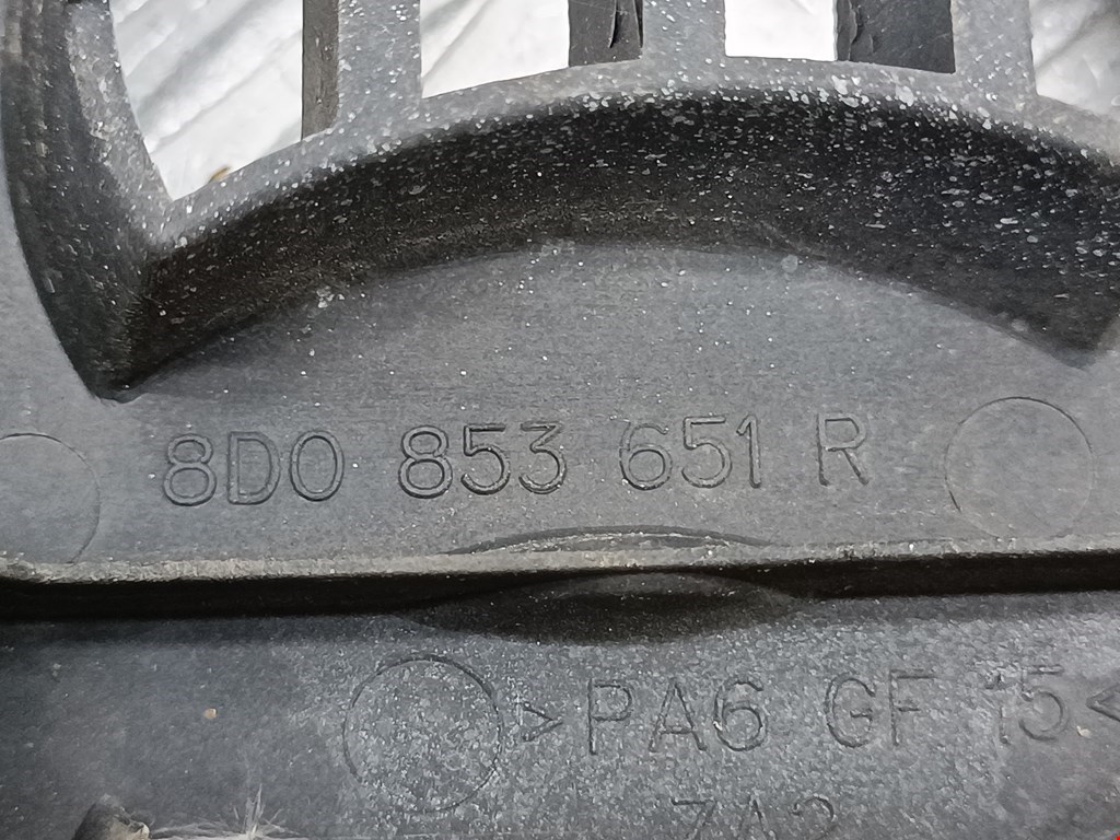 Решетка радиатора AUDI A4 B5 1995-2001