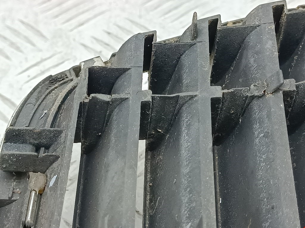 Решетка радиатора AUDI A4 B5 1995-2001