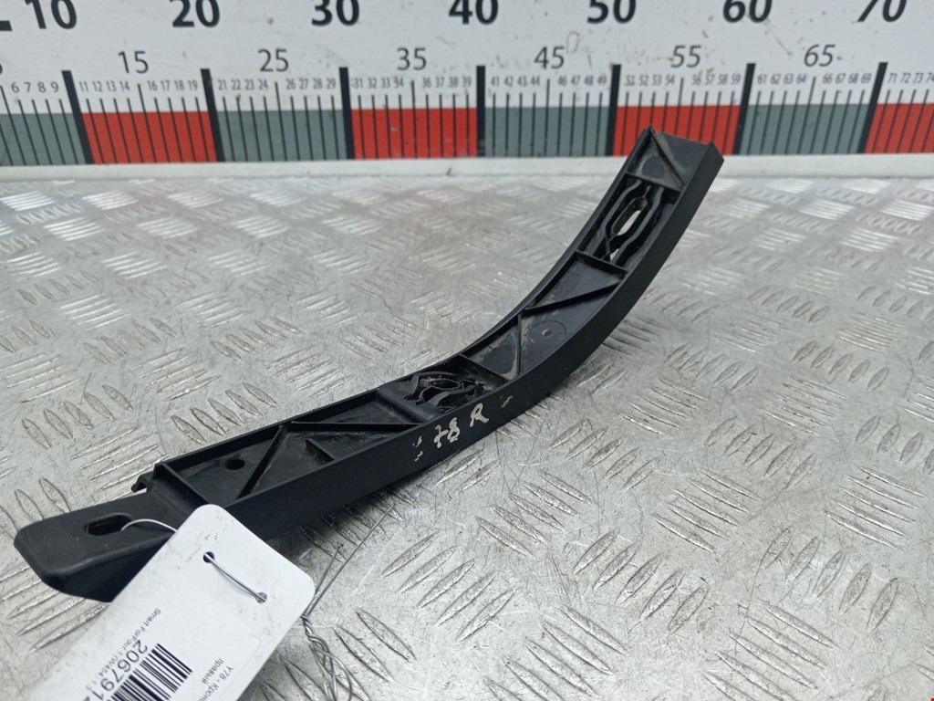 Кронштейн заднего бампера левый правый SMART Forfour W454 2004-2006