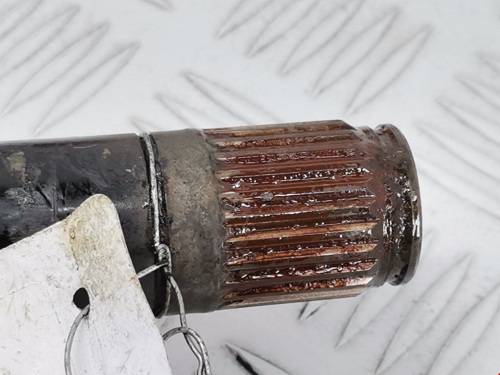 Полуось (привод, приводной вал) задняя правая BMW X3 E83 2003-2010