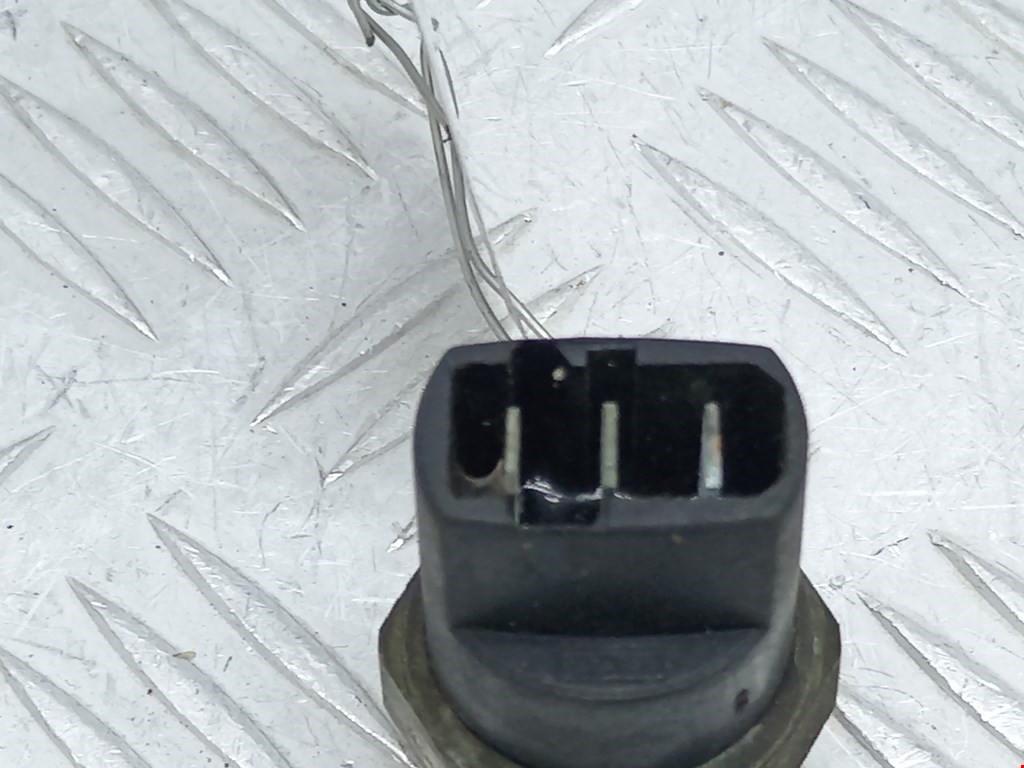 Датчик температуры (охлаждающей жидкости) VOLKSWAGEN Passat B5 1997-2005