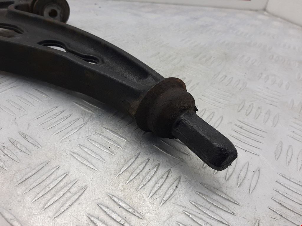 Рычаг передний левый SEAT Toledo 2004-2009