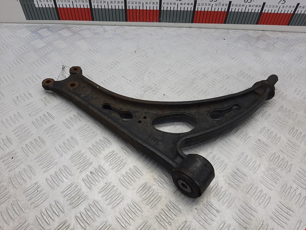 Рычаг передний левый SEAT Toledo 2004-2009