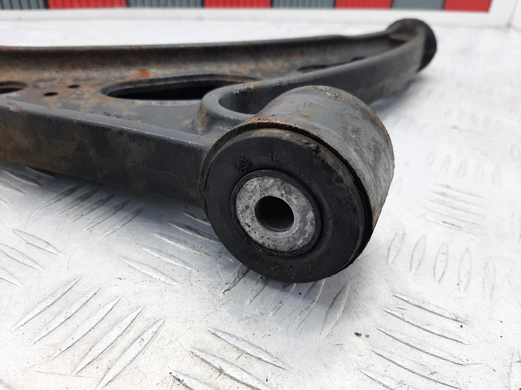 Рычаг передний левый SEAT Toledo 2004-2009