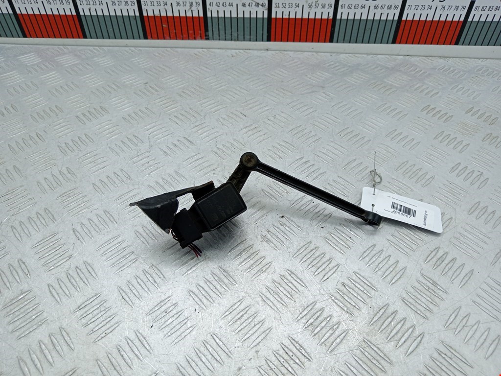 Датчик регулировки дорожного просвета AUDI A4 B5 1995-2001