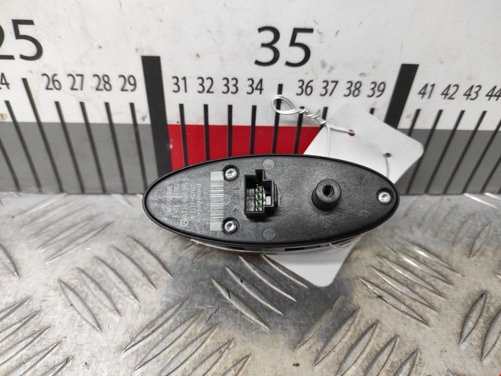 Кнопка стеклоподъемника MERCEDES-BENZ E-Class W211, S211 2002-2009