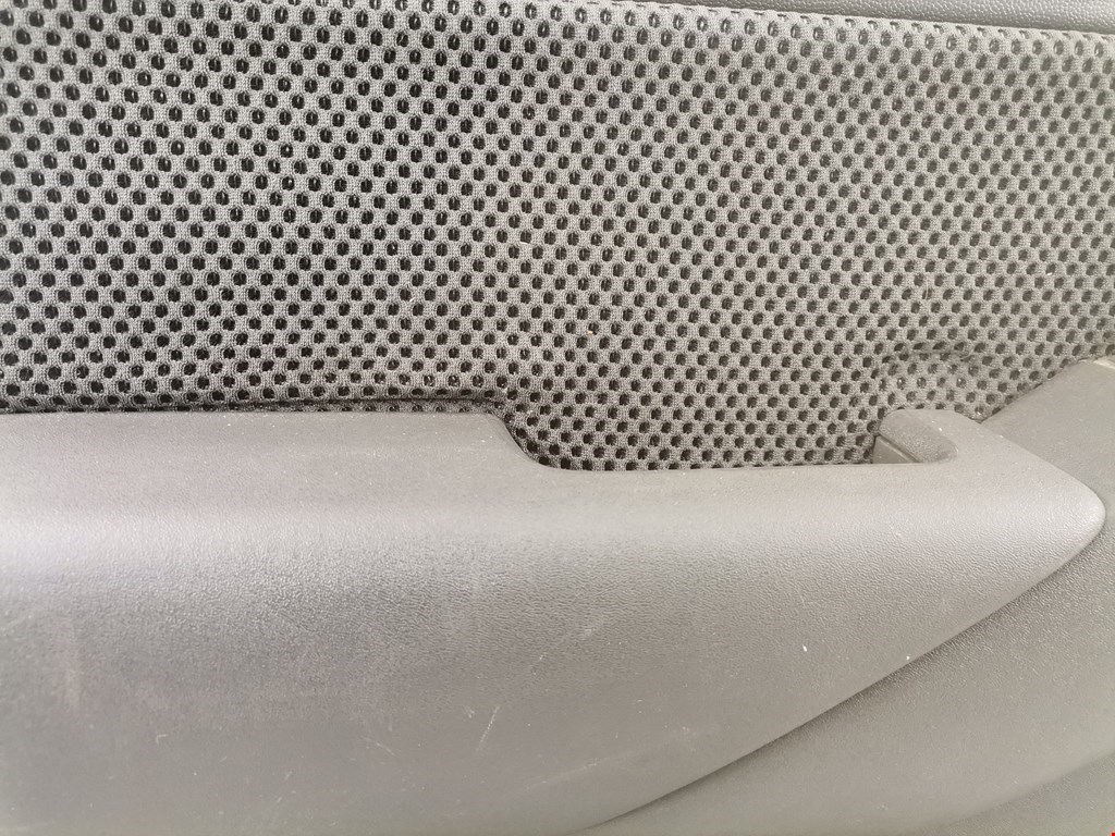 Обшивка двери передняя левая NISSAN Navara III D40 2005-2015