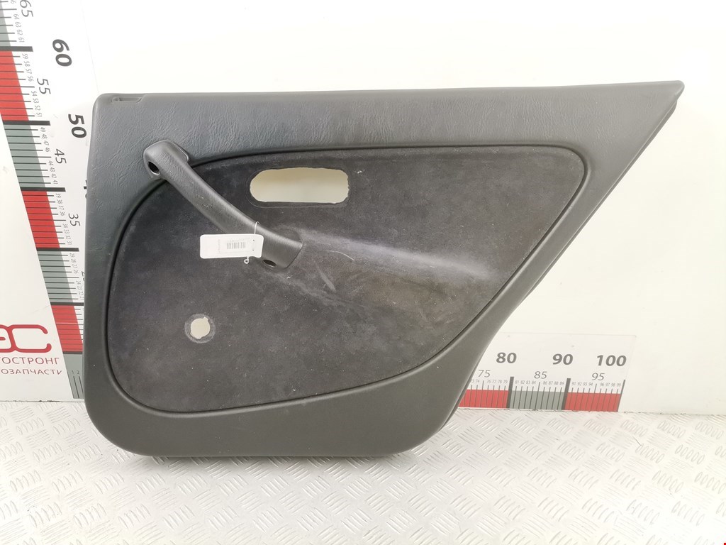 Обшивка двери задняя правая HONDA Civic выбрать кузов 1995-2001
