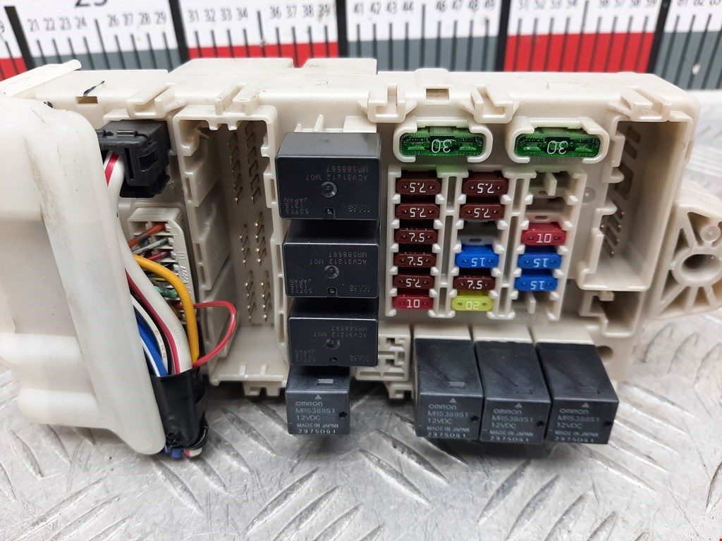 Датчик уровня в бачок омывателя MITSUBISHI Lancer IX CS 2000-2010