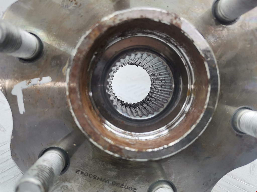 Ступица задняя левая NISSAN Pathfinder R51M 2004-2014