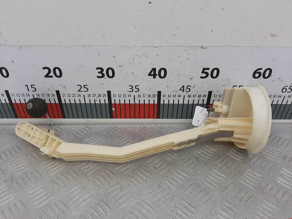 Датчик уровня топлива AUDI A8 D2 1994-2002