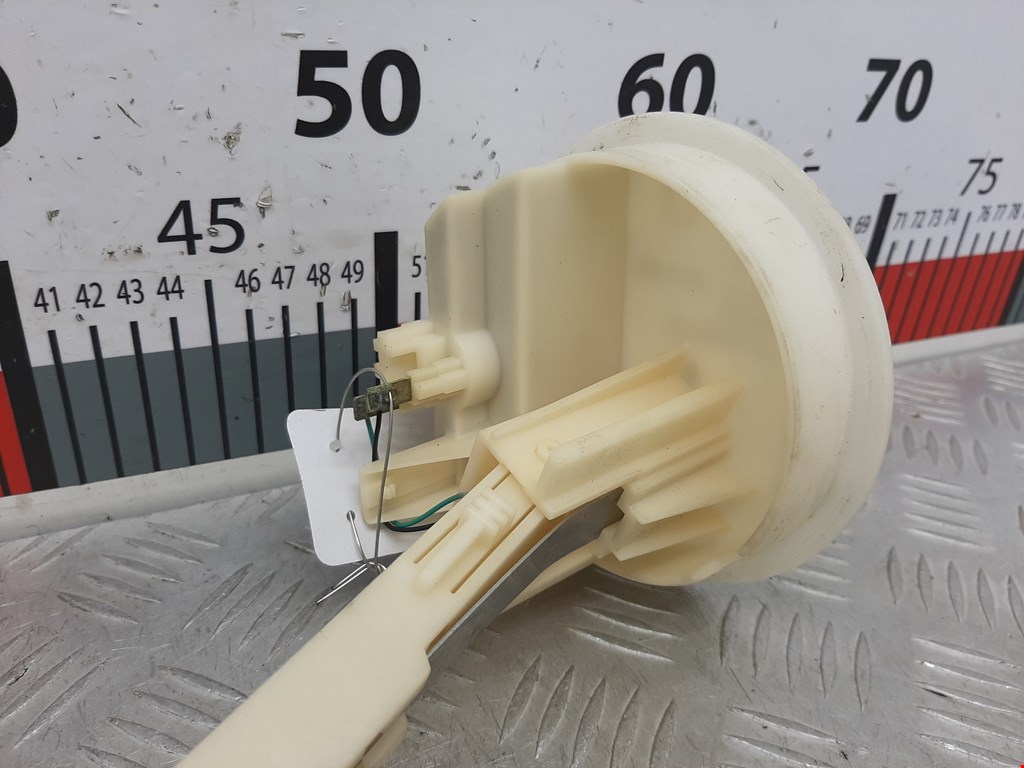 Датчик уровня топлива AUDI A8 D2 1994-2002