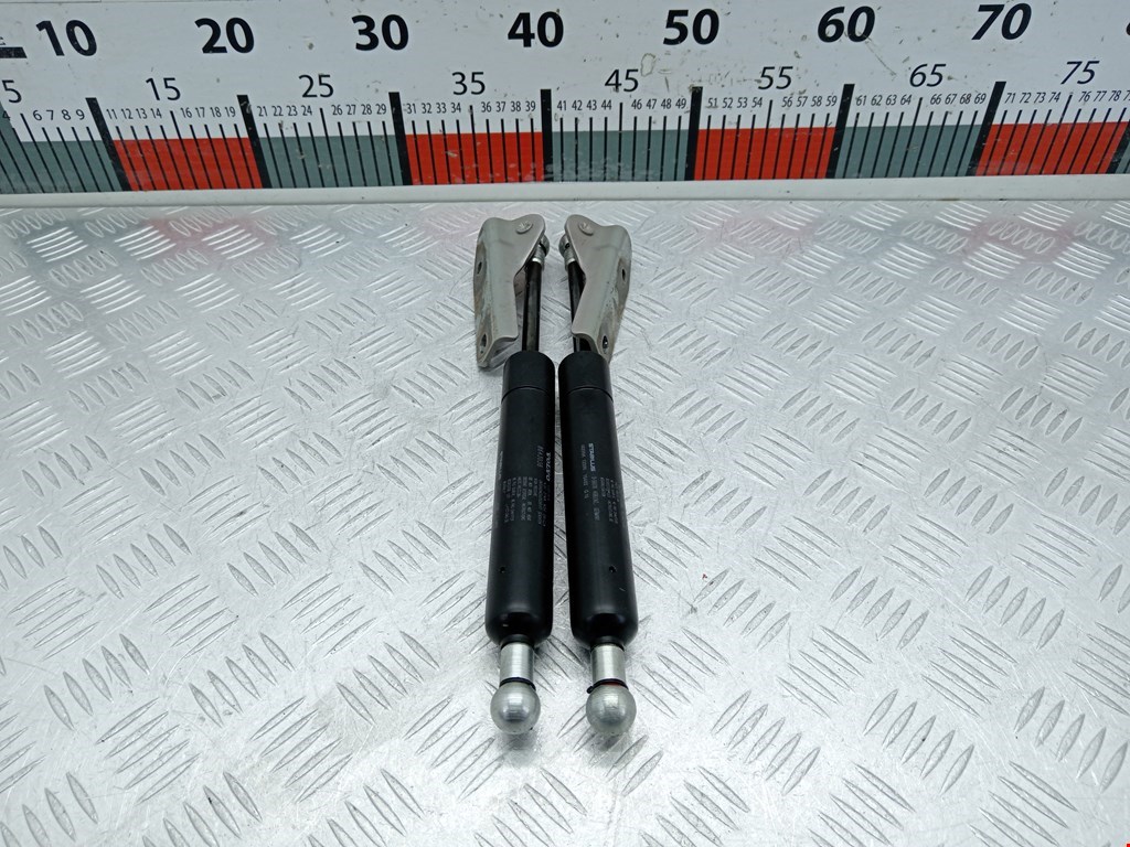 Амортизатор крышки (двери) багажника VOLVO V70 II 2000-2007