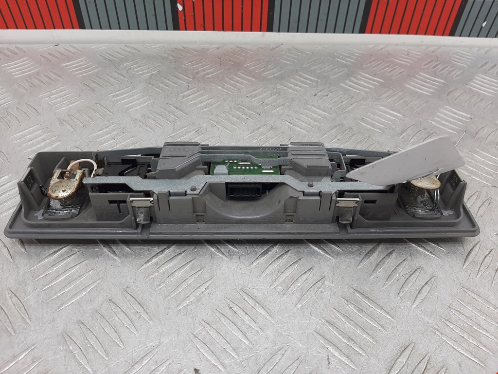 Плафон салонный (салона фонарь) AUDI A8 D2 1994-2002