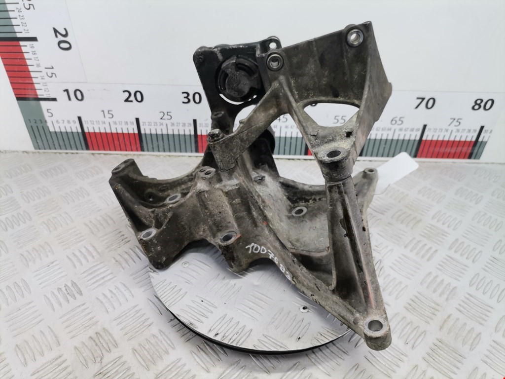 Кронштейн генератора RENAULT Megane I 1996-2002