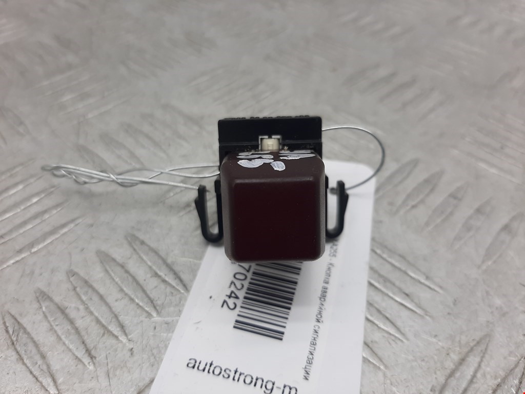 Кнопка аварийной сигнализации (аварийки) SEAT Toledo 1991-1999