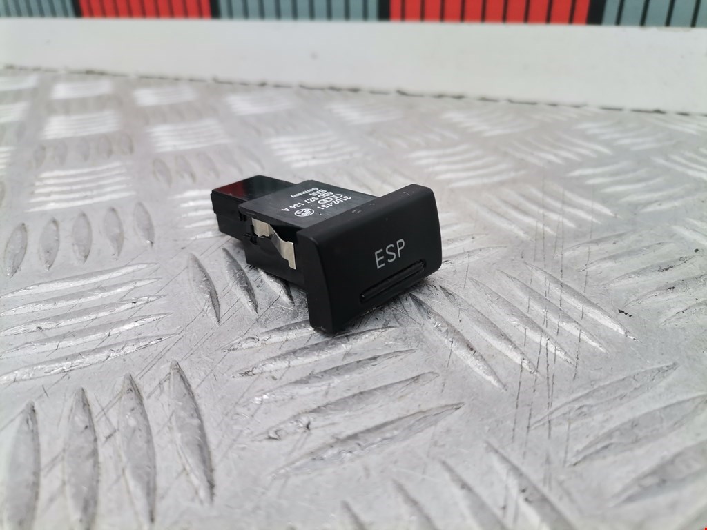 Кнопка антипробуксовочной системы AUDI A8 D2 1994-2002