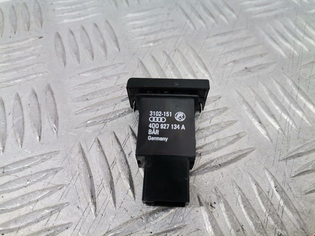 Кнопка антипробуксовочной системы AUDI A8 D2 1994-2002