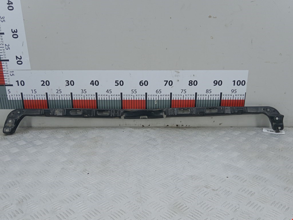 Кронштейн заднего бампера центральный VOLKSWAGEN Golf IV 1997-2003