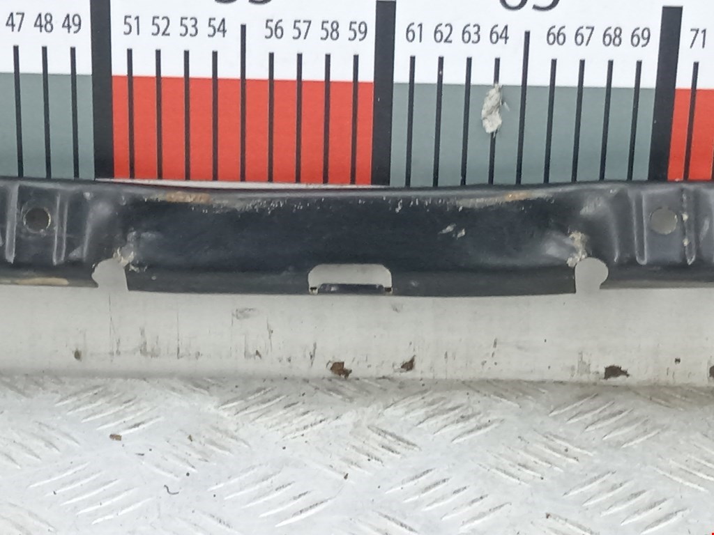 Кронштейн заднего бампера центральный VOLKSWAGEN Golf IV 1997-2003