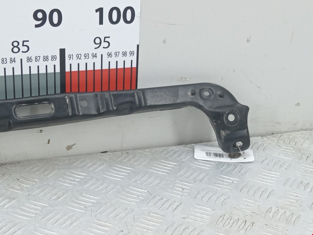 Кронштейн заднего бампера центральный VOLKSWAGEN Golf IV 1997-2003