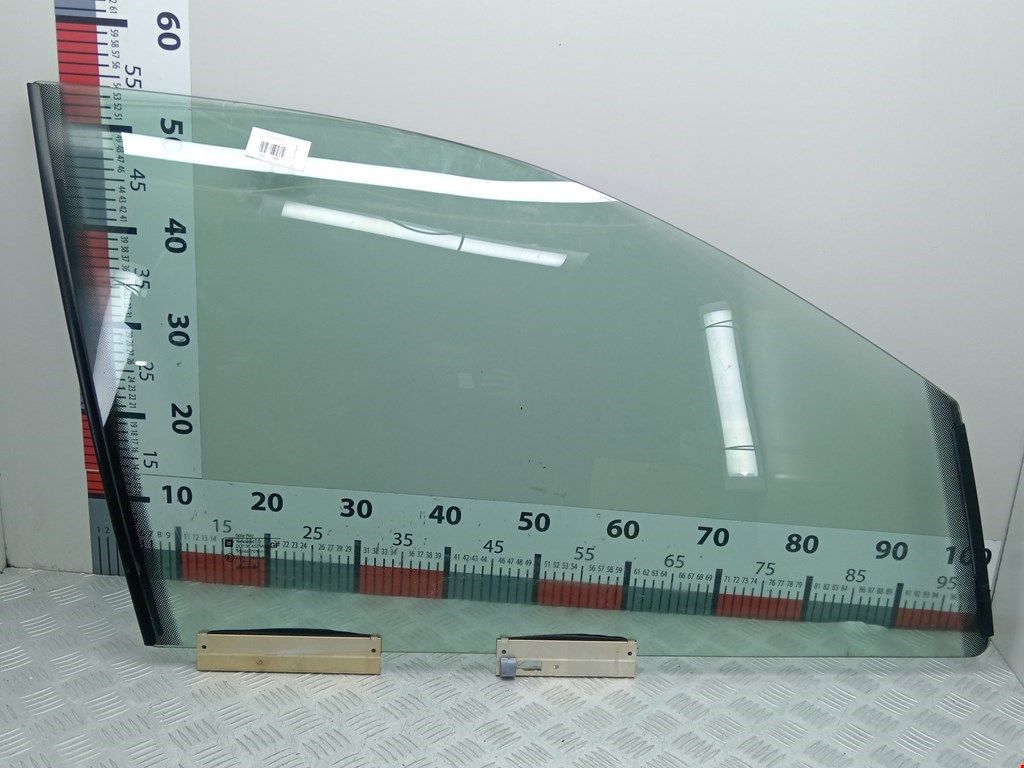 Стекло двери переднее правое OPEL Omega B 1994-2004