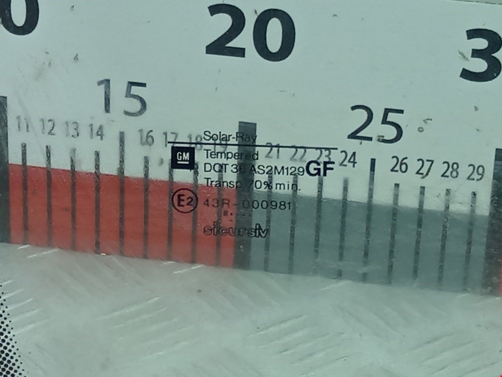 Стекло двери переднее правое OPEL Omega B 1994-2004