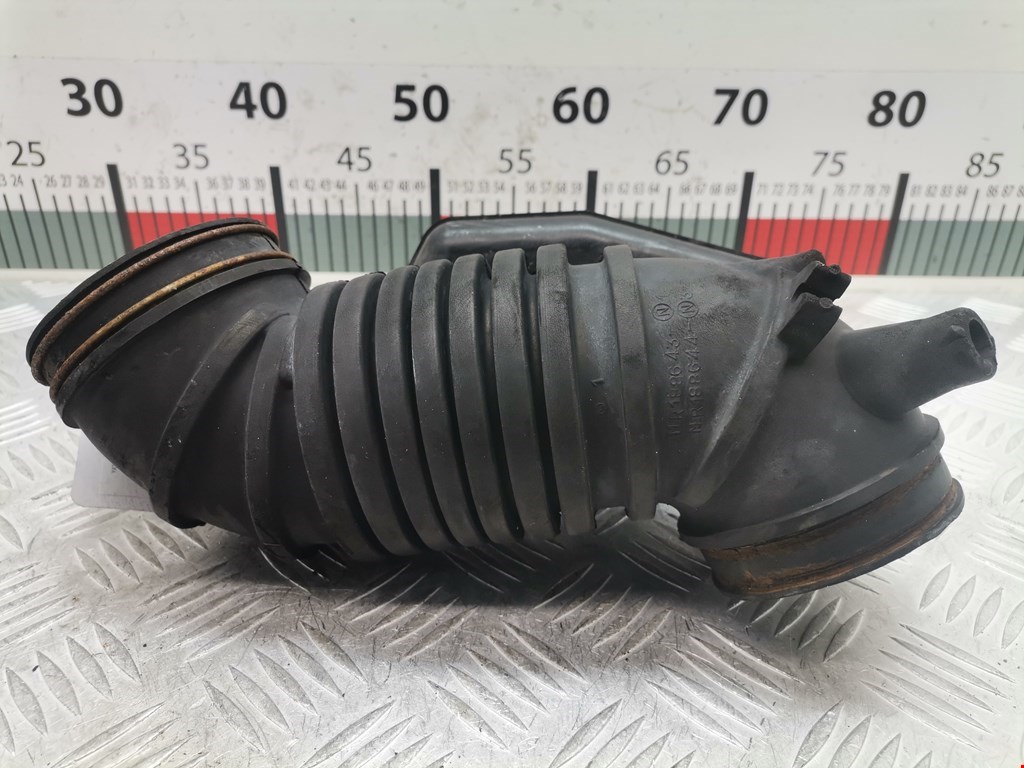 Патрубок воздушного фильтра MITSUBISHI Colt CJ 1995-2003