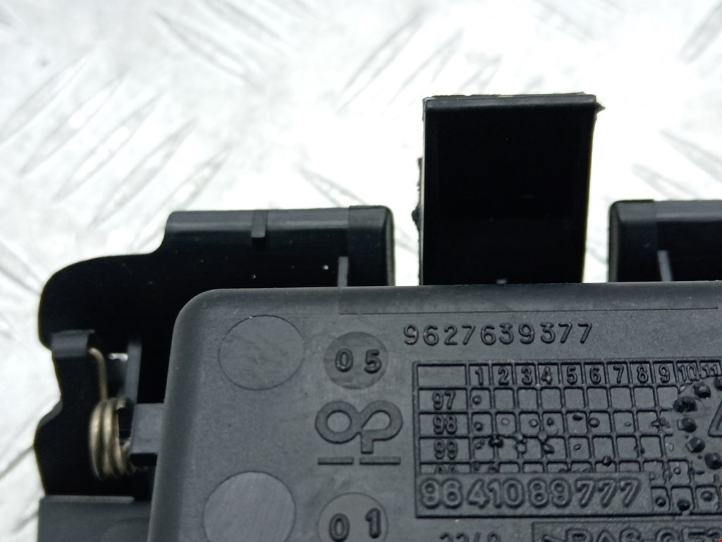 Пепельница передняя PEUGEOT 206 1998-2012