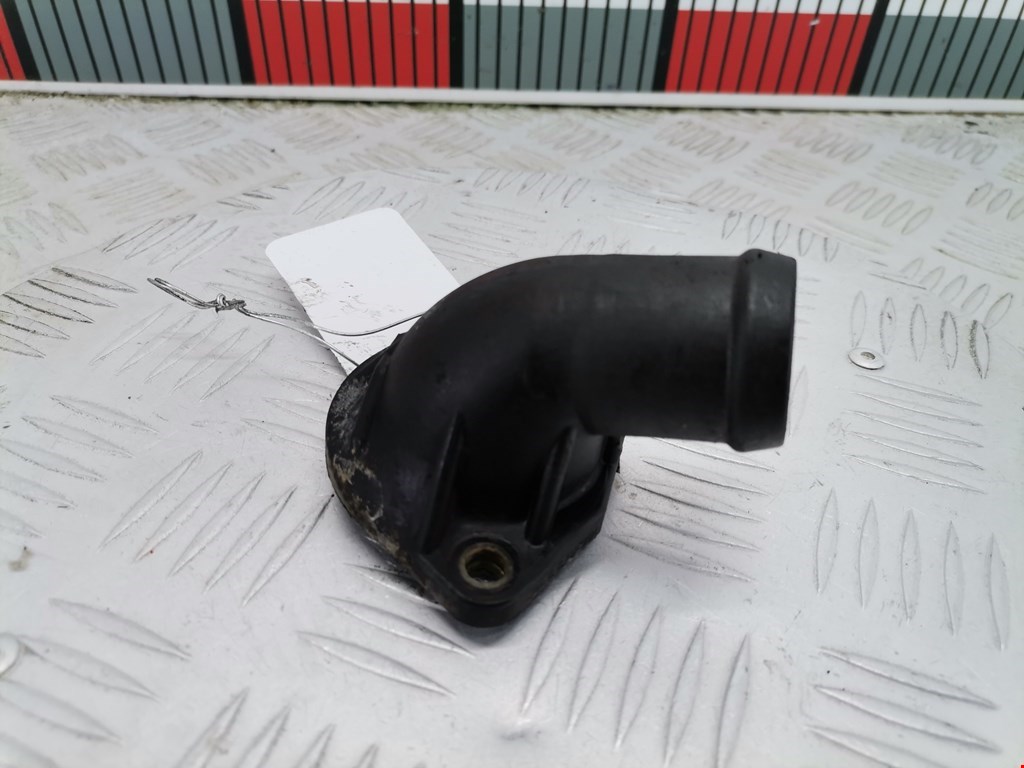 Корпус термостата VOLKSWAGEN Passat B5 1997-2005