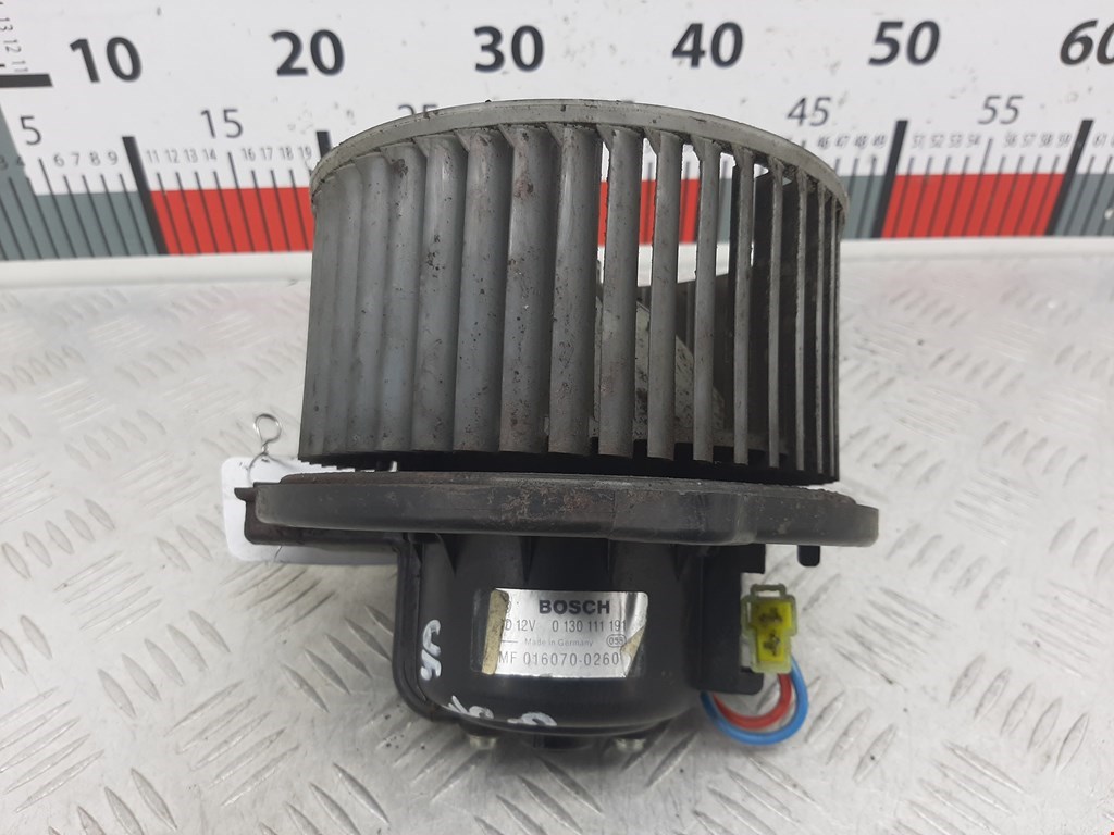 Моторчик (мотор) отопителя салона MITSUBISHI Carisma 1995-1999