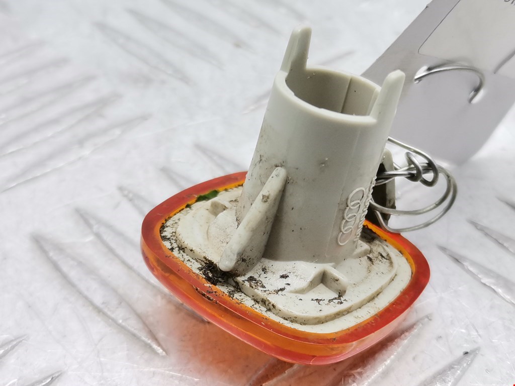 Повторитель на крыло SKODA Octavia A4 1U- 1997-2010