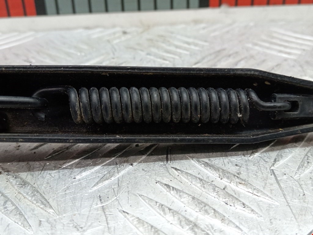 Поводок дворников передний левый/ правый OPEL Omega B 1994-2004