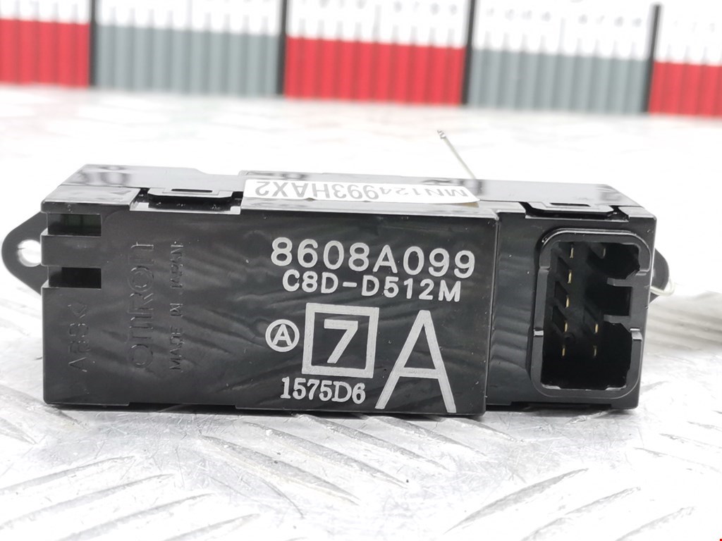 Кнопка стеклоподъемника MITSUBISHI Lancer IX CS 2000-2010