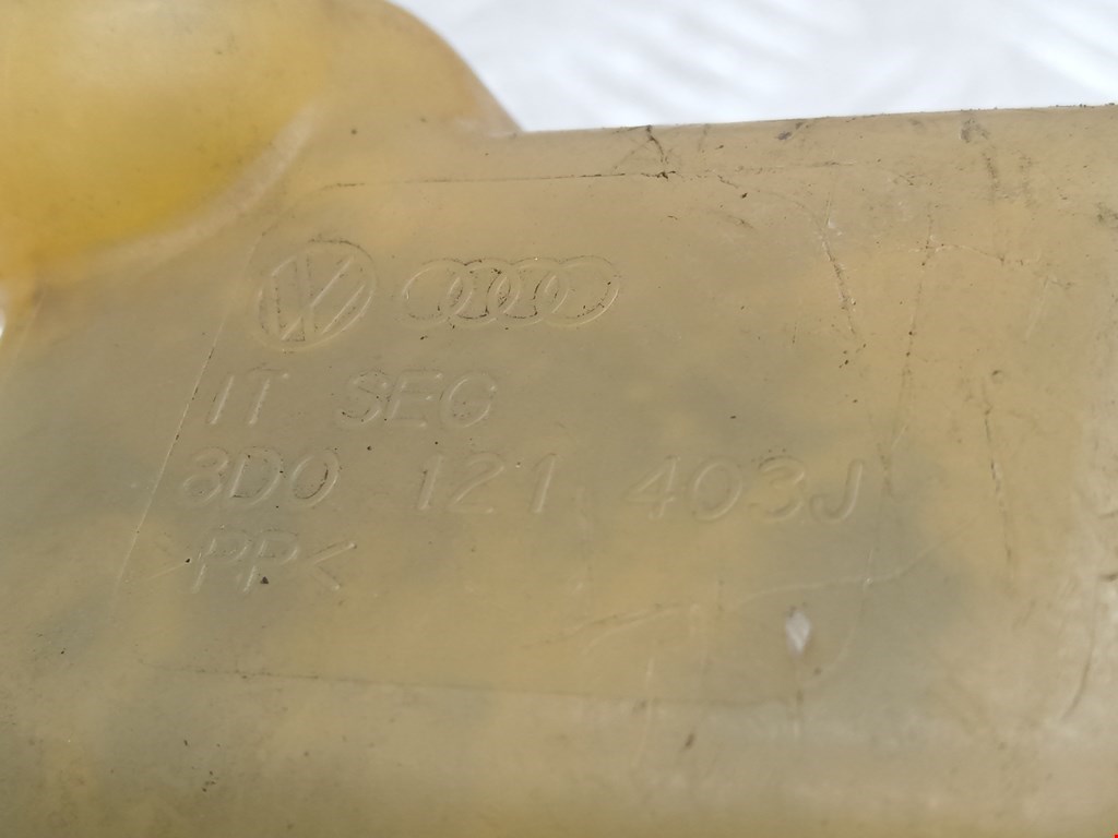 Бачок расширительный VOLKSWAGEN Passat B5 1997-2005