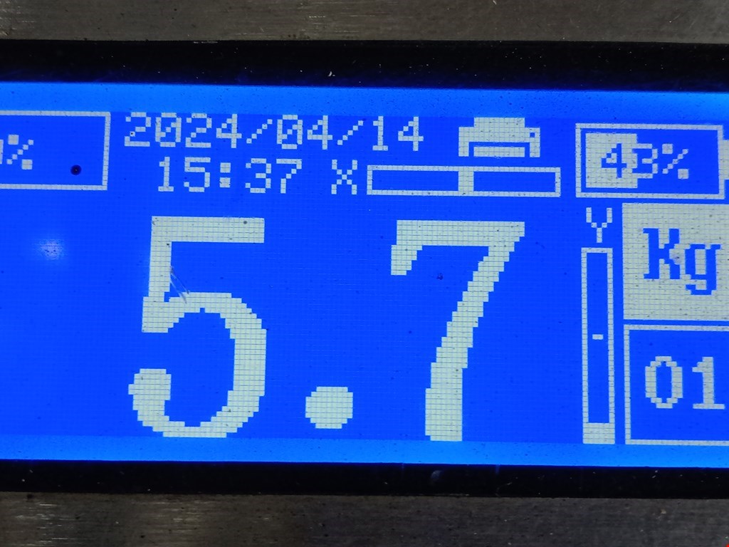 Бампер передний VOLKSWAGEN Polo IV 2001-2009