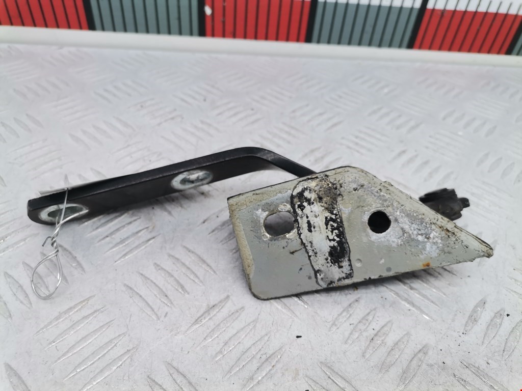 Петля капота левая/правая VOLKSWAGEN Golf III 1991-1997