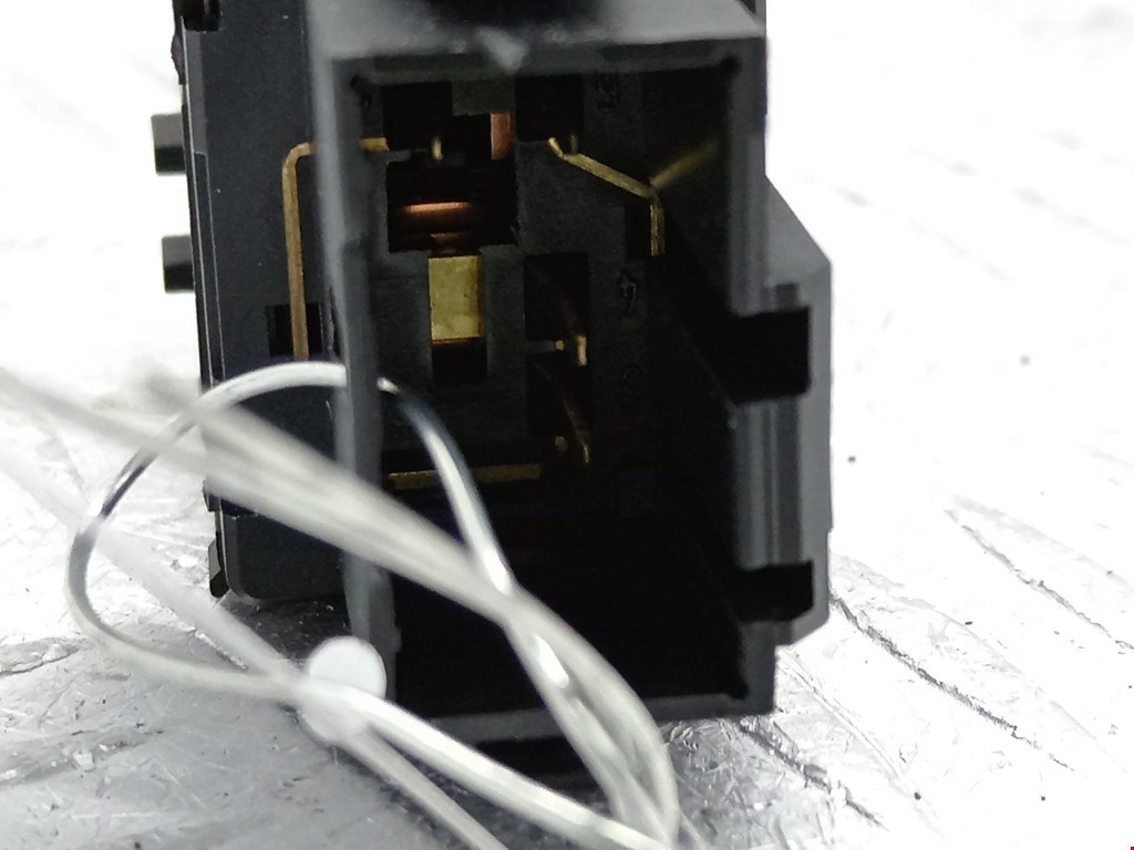 Кнопка аварийной сигнализации (аварийки) SKODA Fabia MK1 1999-2006