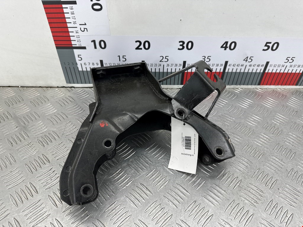 Кронштейн (крепление лапа траверса) кпп Citroen Jumper (Relay) 1 (1994-2002)