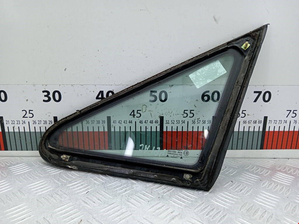 Стекло кузовное глухое правое SEAT Alhambra 1996-2010