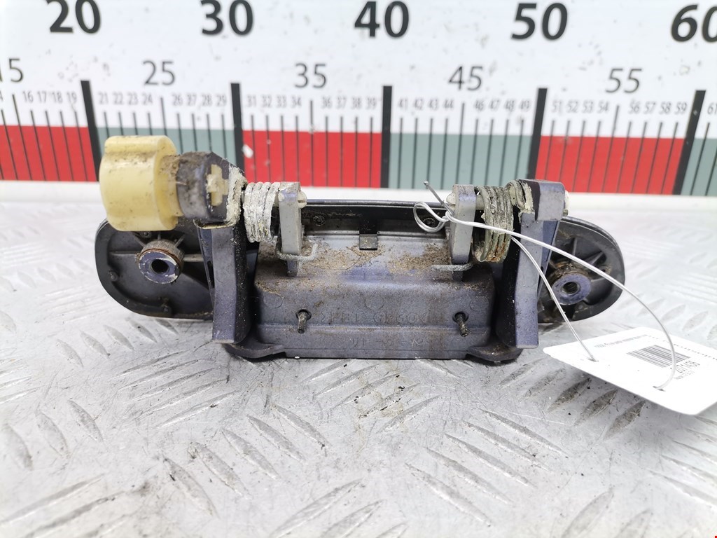 Ручка двери задней наружная левая MAZDA 323 FA 1977-1980