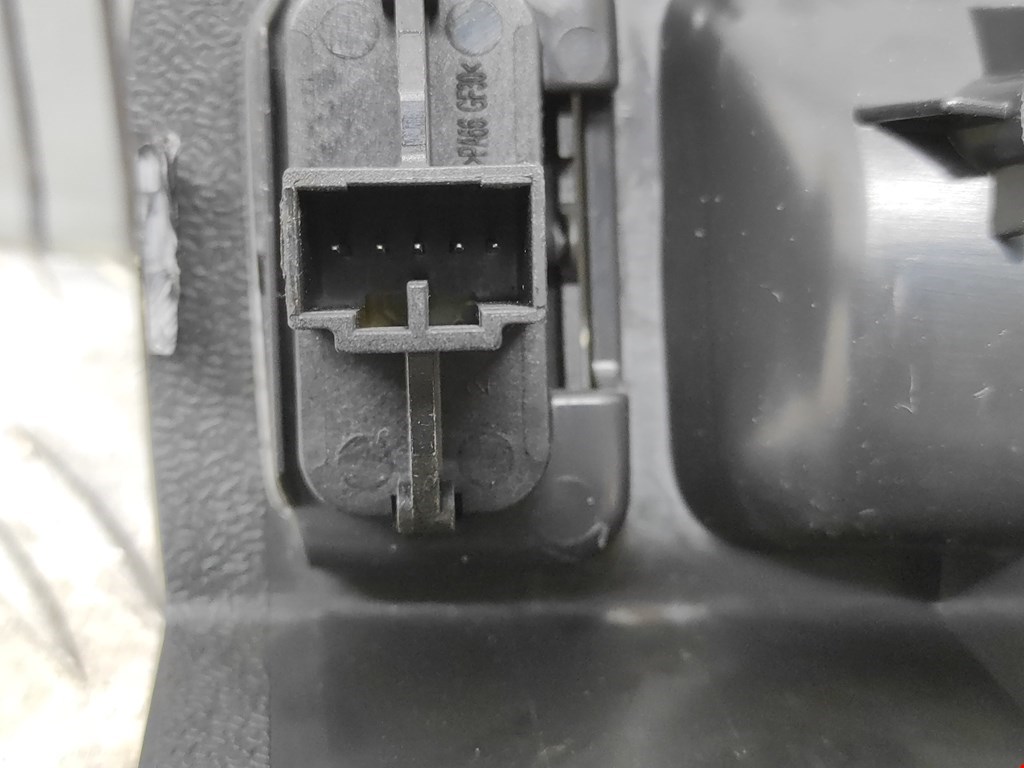 Ручка дверная передняя внутренняя левая VOLVO C30 2006-2013