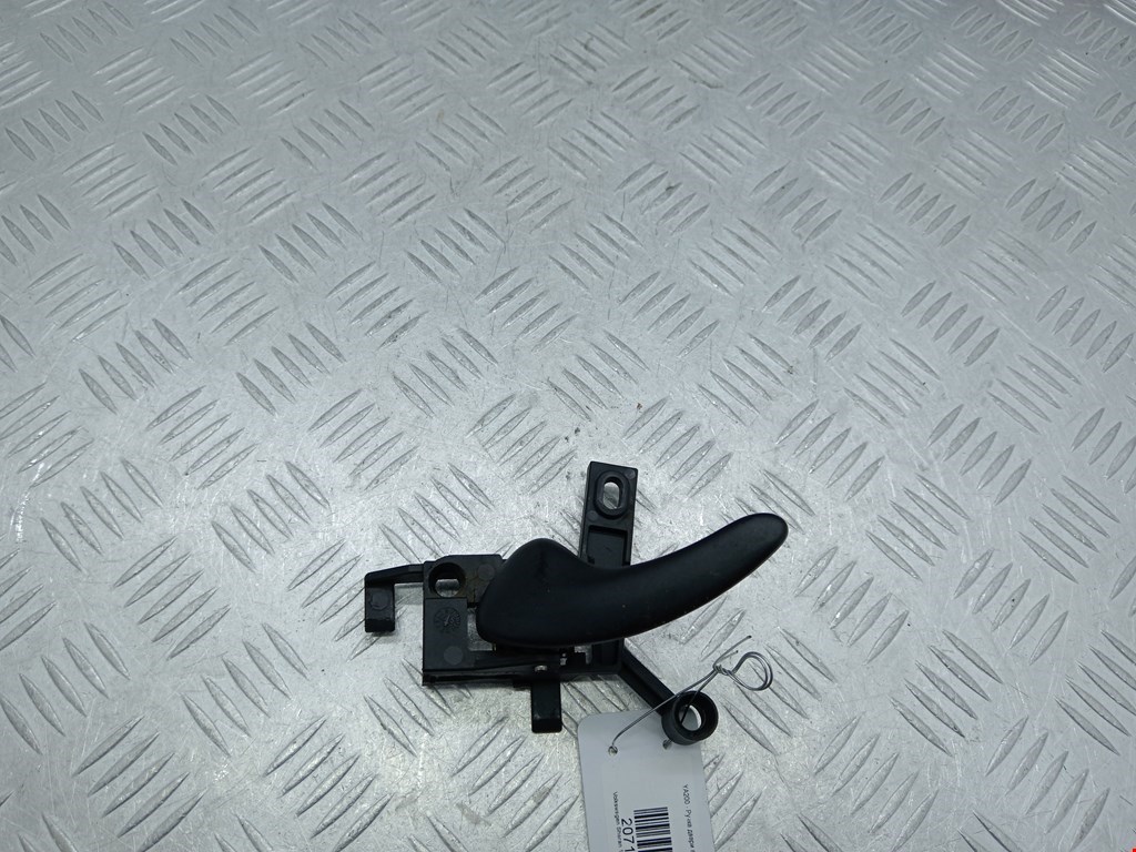 Ручка дверная задняя внутренняя левая VOLKSWAGEN Sharan 1995-2010